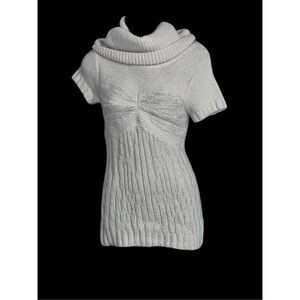 NEW WITH TAGS Beautiful BCBGMaxAzria BCBG Cozy turtleneck Cream Stretchy wool bl